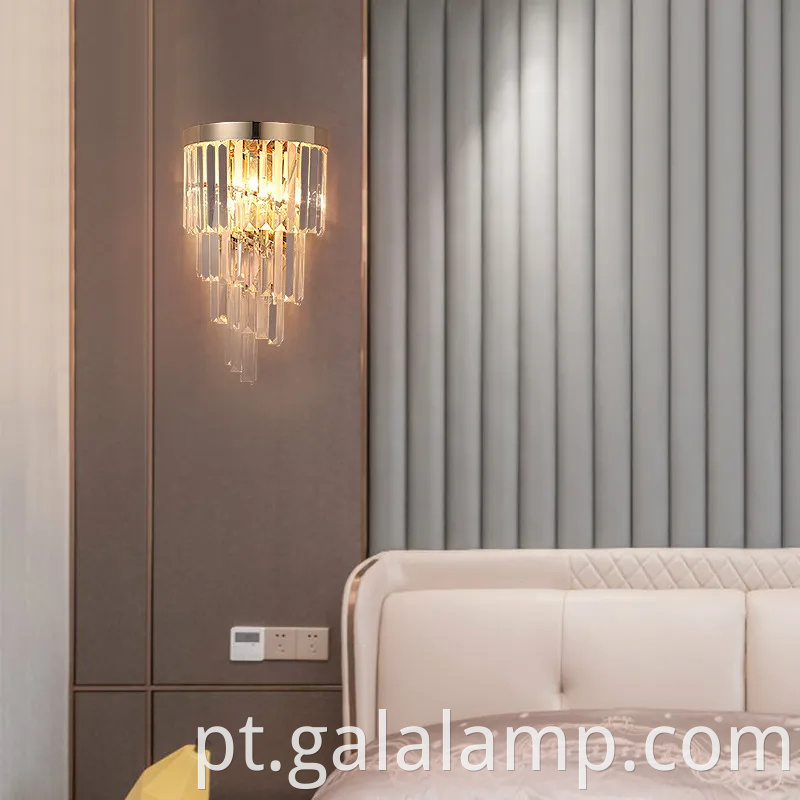 O elegante lustre de cristal nórdico para decoração de quarto luxuoso